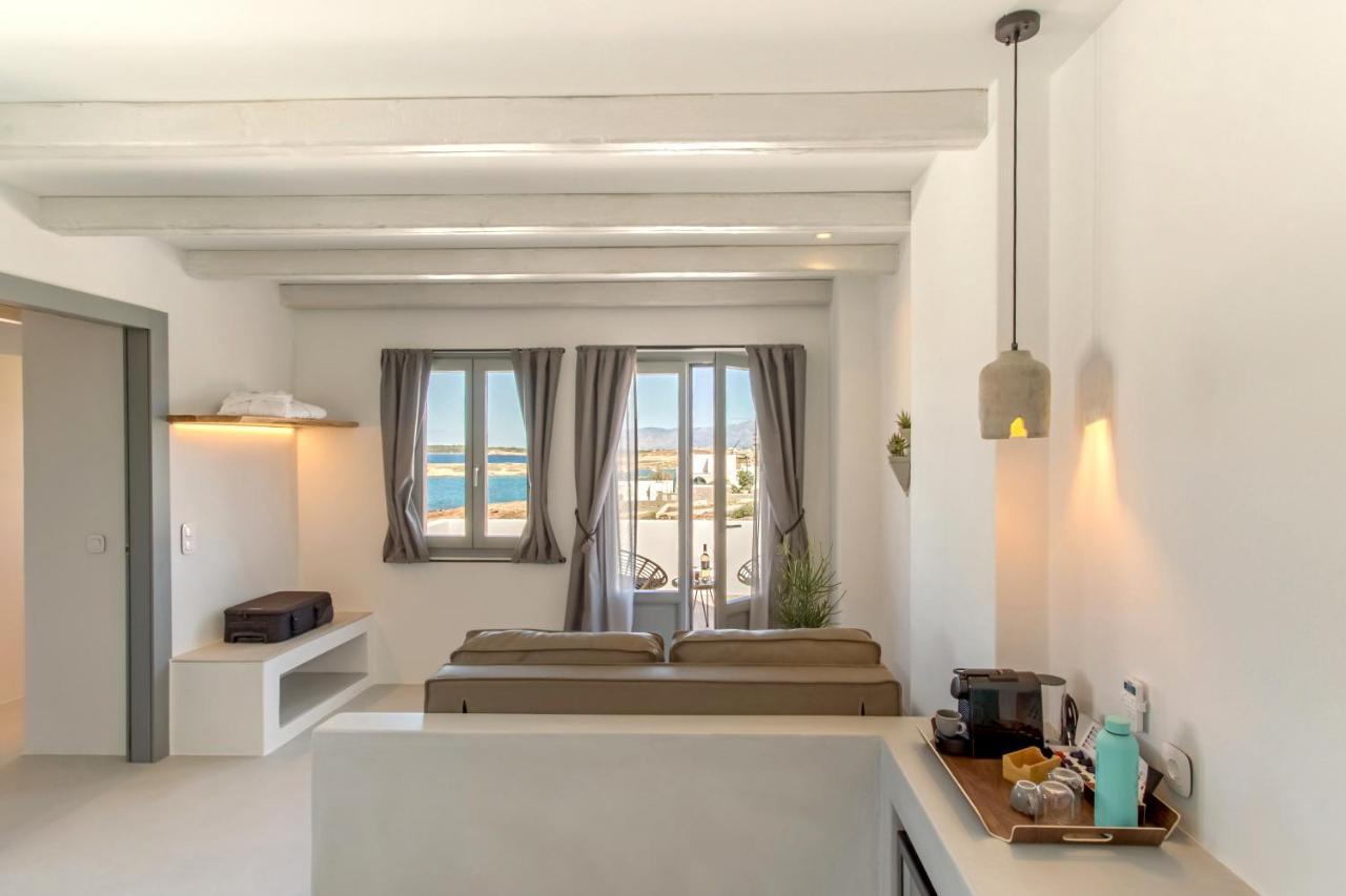 Paros Cape Suites Náousa Exteriör bild