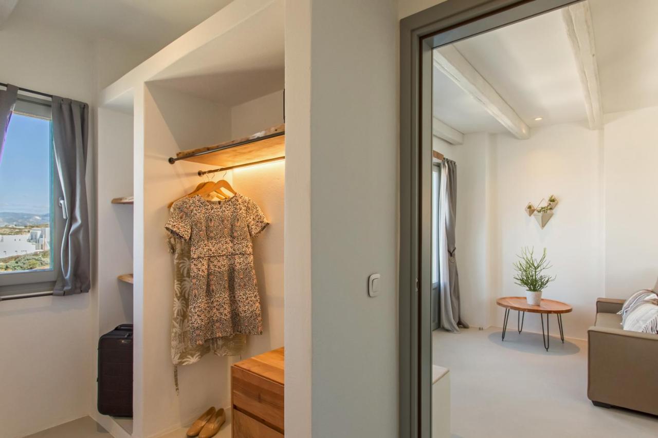 Paros Cape Suites Náousa Exteriör bild