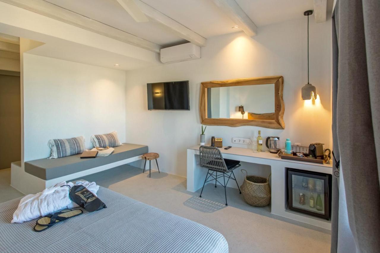 Paros Cape Suites Náousa Exteriör bild