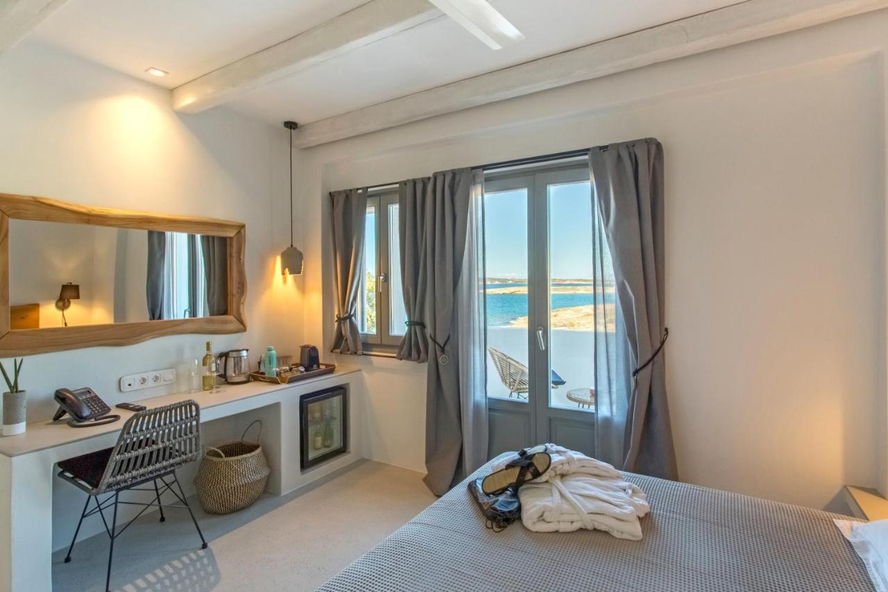 Paros Cape Suites Náousa Exteriör bild