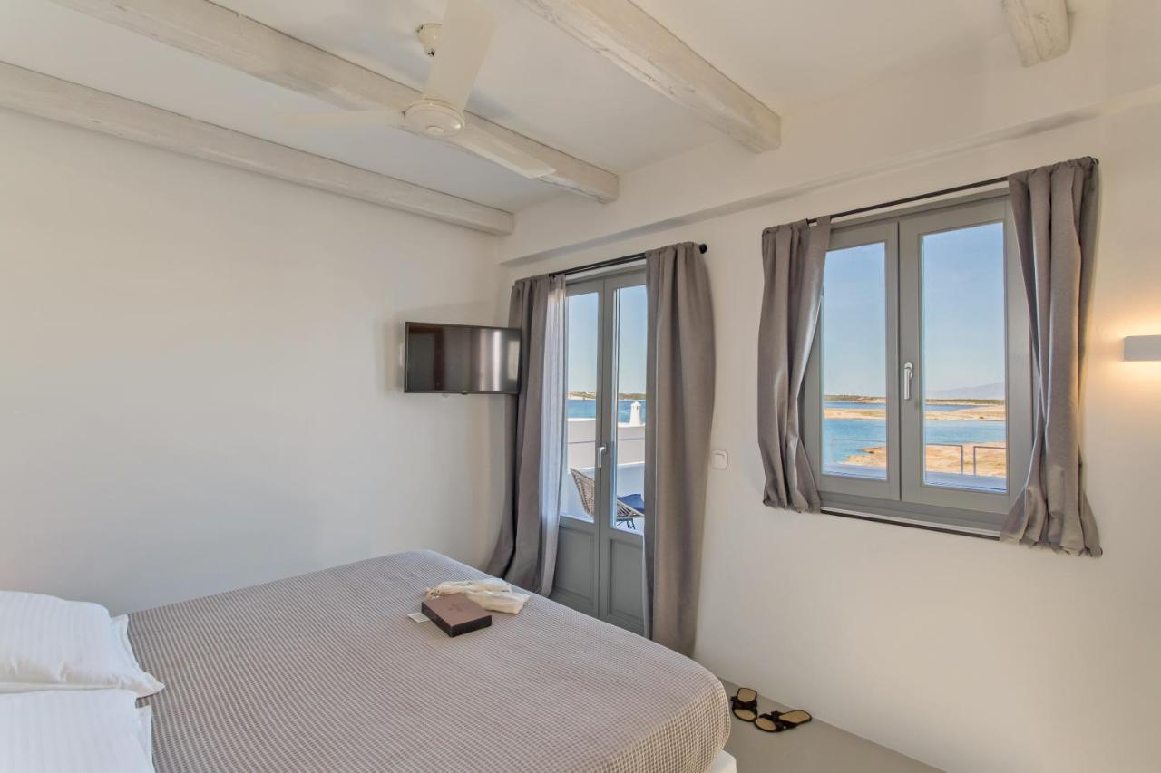 Paros Cape Suites Náousa Exteriör bild