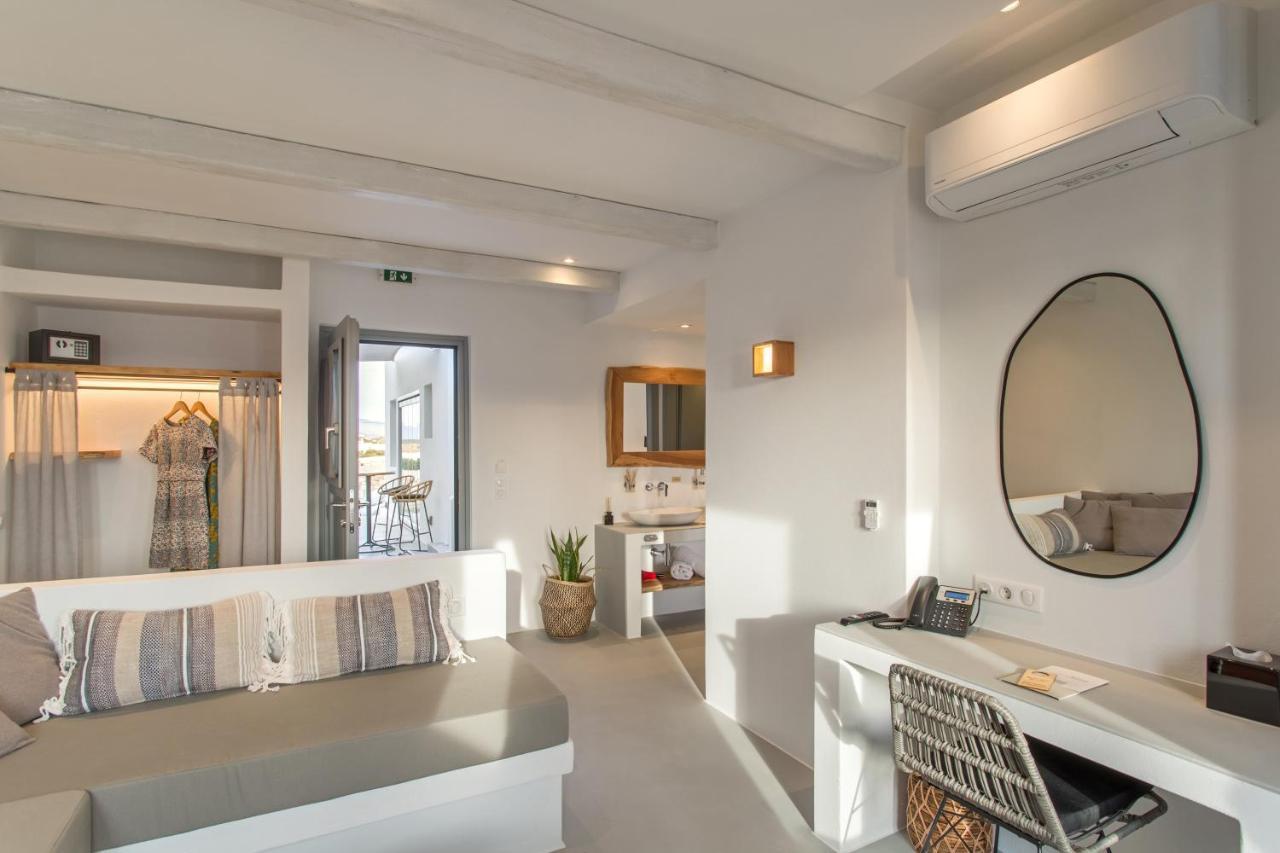 Paros Cape Suites Náousa Exteriör bild